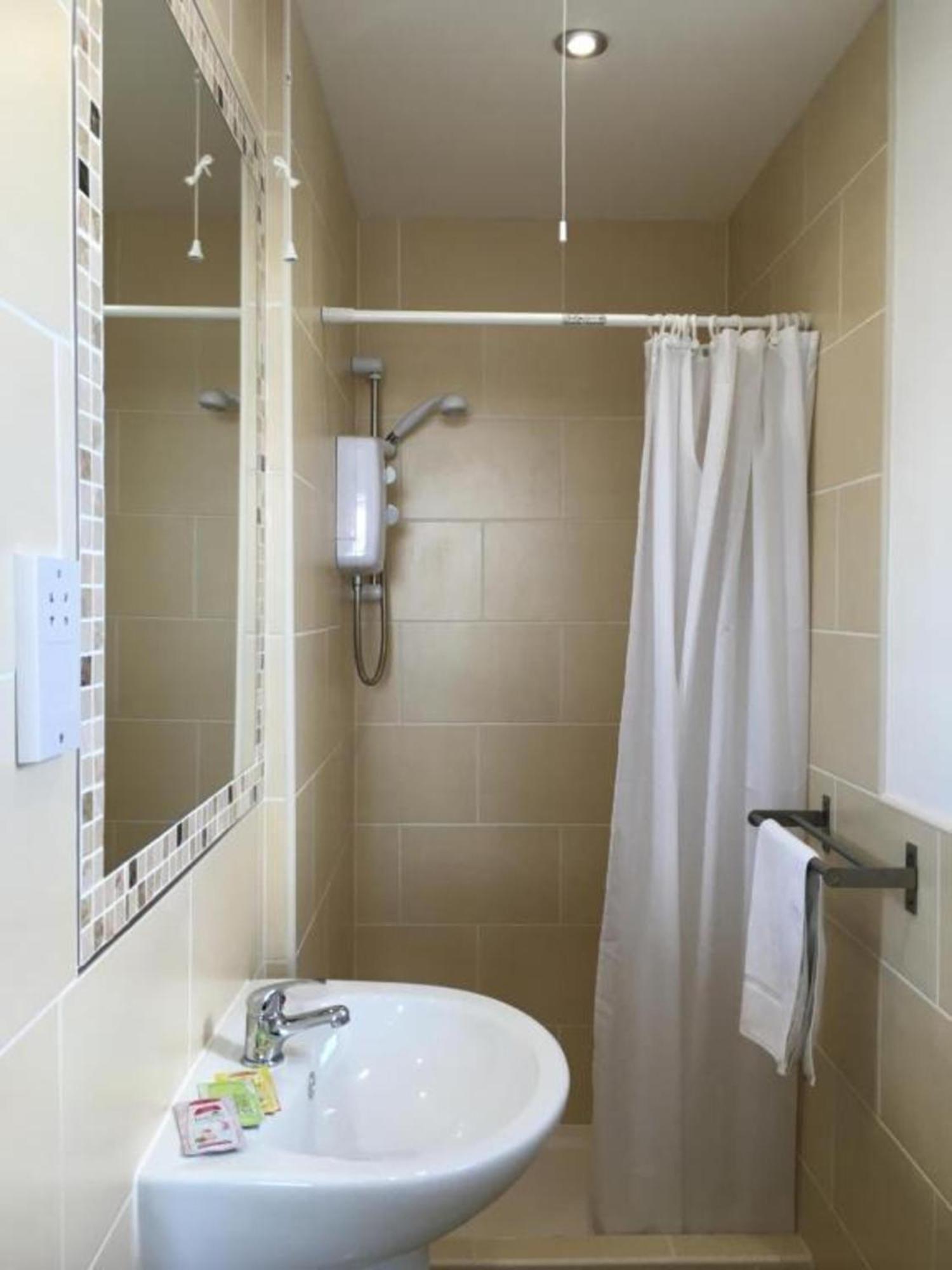 Oyo Wave Crest Hotel Blackpool Ngoại thất bức ảnh