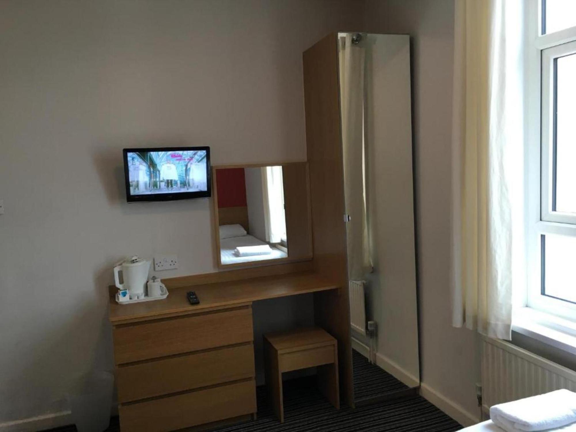 Oyo Wave Crest Hotel Blackpool Ngoại thất bức ảnh