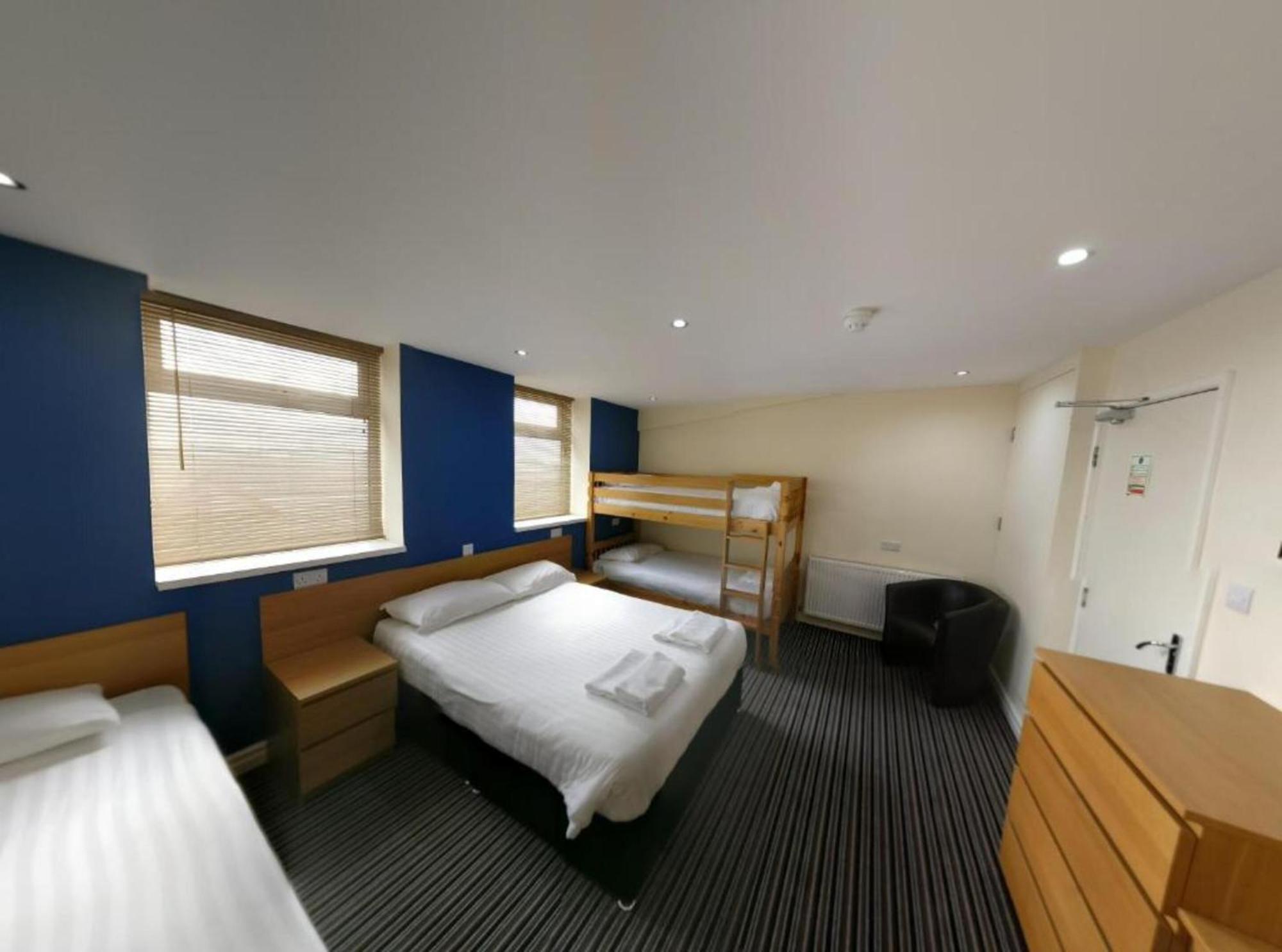 Oyo Wave Crest Hotel Blackpool Ngoại thất bức ảnh